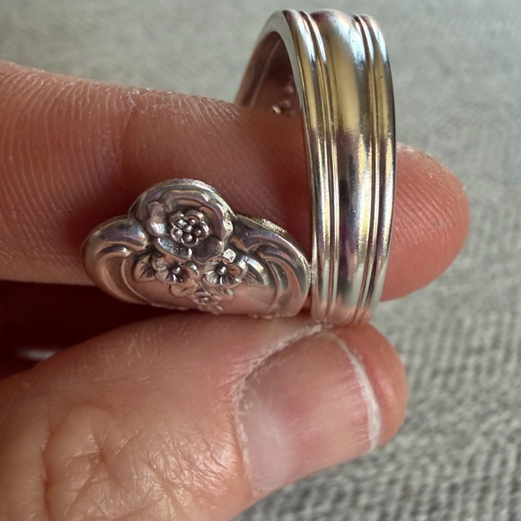 Magnolia Wrap Spoon Ring - Picture 12 of 13